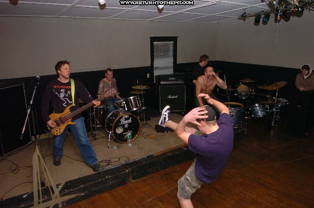 [killing floor on Jan 27, 2006 at Tiger's Den (Brockton, Ma)]