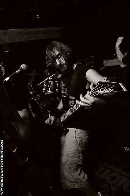 [living void on Jun 26, 2010 at Champions Cafe (Everett, MA)]