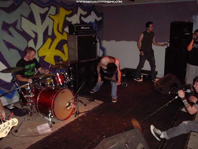 [love lost but not forgotten on Jun 25, 2002 at Club Drifter's (Nashua, NH)]