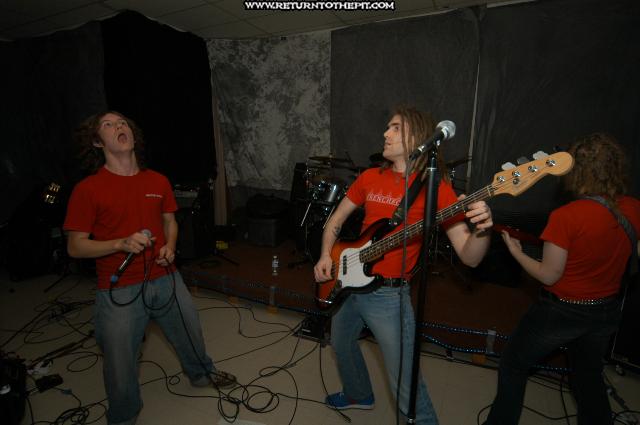 [masamune on Mar 26, 2004 at The Underground (Dover, NH)]