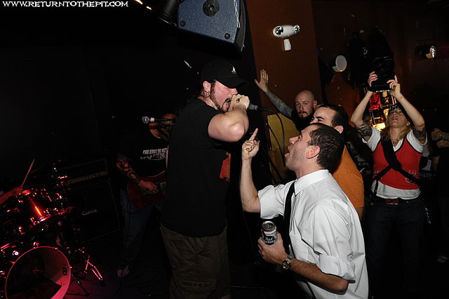 [mob hit on Nov 15, 2008 at O'Briens Pub (Allston, MA)]