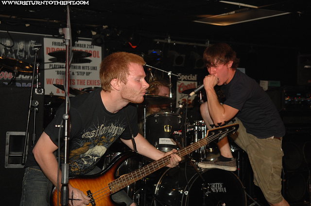 [mortis deveia on Sep 14, 2007 at Mark's Showplace (Bedford, NH)]