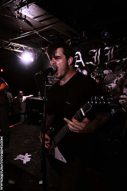 [nails on Aug 11, 2011 at Great Scott's (Allston, MA)]