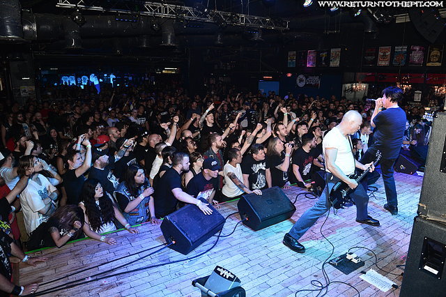 [negative approach on May 28, 2016 at Baltimore Sound Stage (Baltimore, MD)]