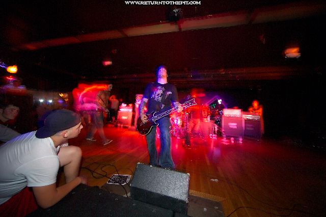 [on broken wings on Sep 3, 2006 at Club Lido (Revere, Ma)]