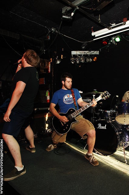 [only blood will tell on Jun 10, 2007 at Dover Brick House (Dover, NH)]