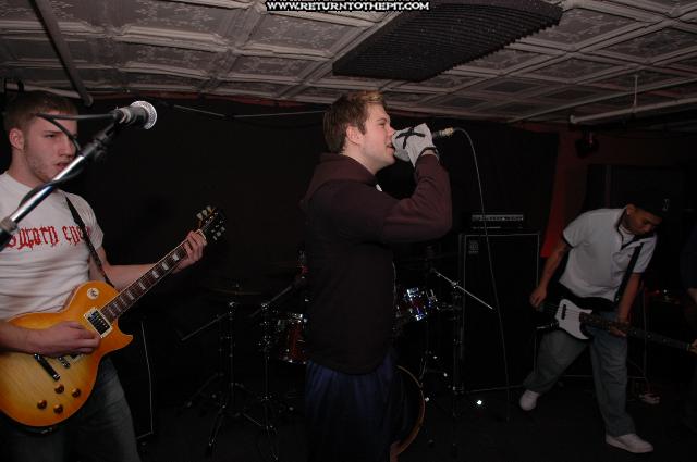 [over the top on Jan 11, 2005 at Muddy River Smokehouse (Portsmouth, NH)]