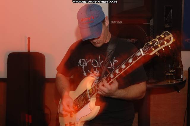 [palace in thunderland on Aug 7, 2005 at Dee Dee's Lounge (Quincy, Ma)]