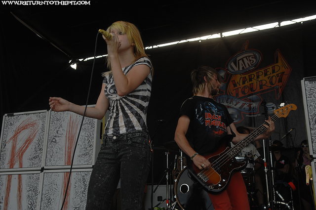 [paramore on Aug 12, 2007 at Parc Jean-drapeau - #13 stage (Montreal, QC)]
