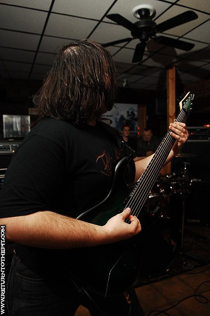 [parasitic extirpation on Dec 29, 2007 at the Bullpen (New Bedford, MA)]