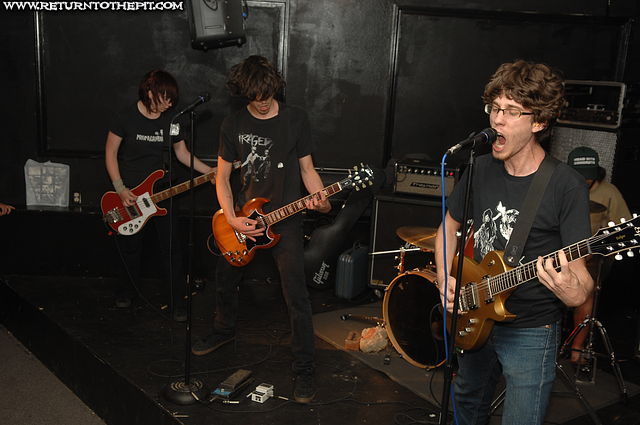 [pechblende on Aug 9, 2007 at Welfare Records (Haverhill, MA)]