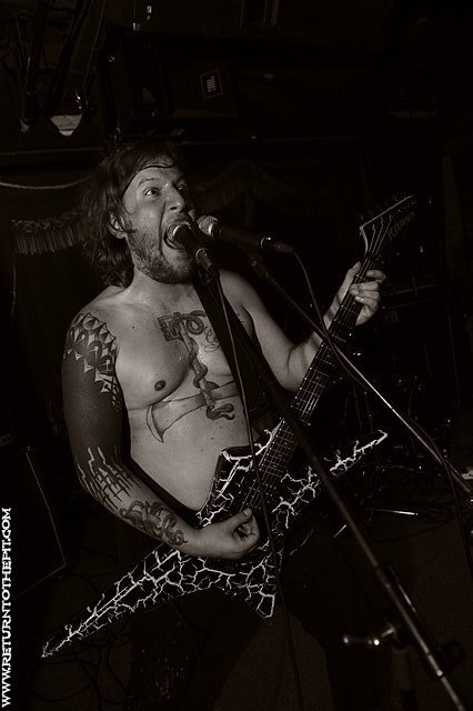 [pissgrave on Oct 21, 2014 at Ralph's (Worcester, MA)]