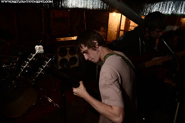 [plague hands on Jun 17, 2012 at Houze Of Moms (Portsmouth, NH)]