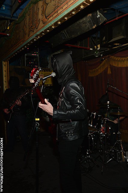 [plagues on May 15, 2014 at Ralph's (Worcester, MA)]