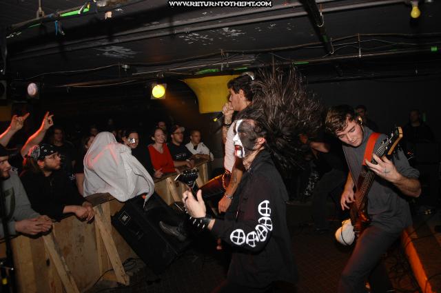 [porphyria on Oct 29, 2004 at the Bombshelter (Manchester, NH)]
