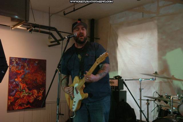 [presley on May 14, 2005 at Evo's Art Space - upstairs (Lowell, Ma)]