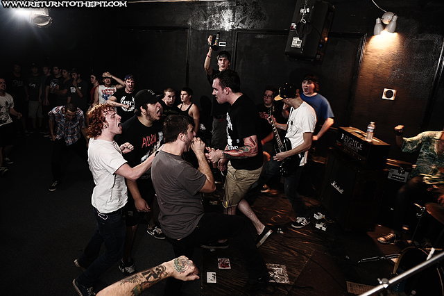 [revenge on Aug 20, 2011 at Anchors Up (Haverhill, MA)]