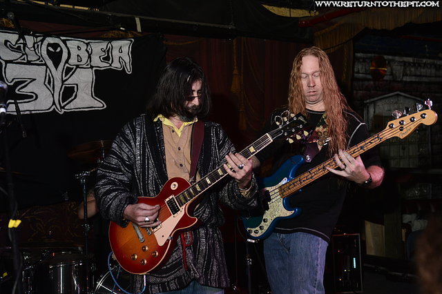 [roadhorse on Nov 22, 2014 at Ralph's (Worcester, MA)]