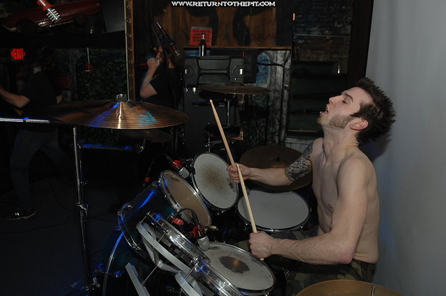 [sexcrement on Apr 5, 2007 at Ralph's Chadwick Square Rock Club (Worcester, MA)]