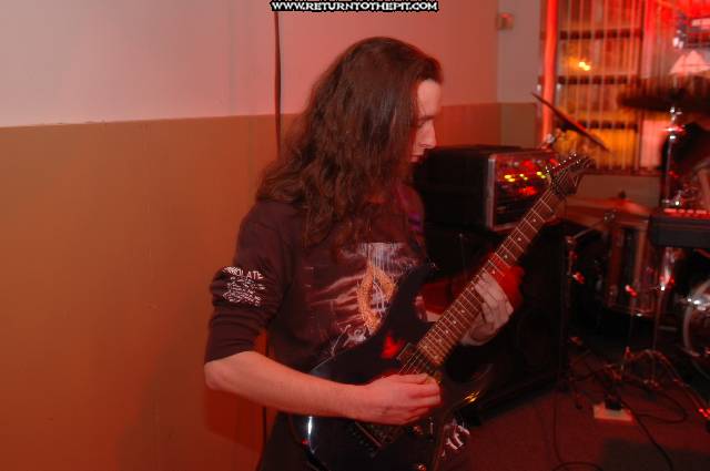 [shroud of bereavement on Mar 13, 2005 at P.A.'s Lounge (Somerville, MA)]