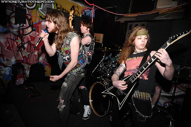 [silent violence on Mar 29, 2009 at Trash with Power (Everett, MA)]