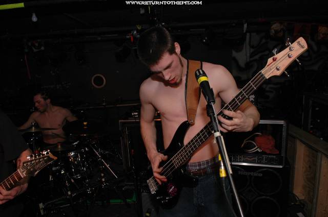 [six side on Feb 24, 2005 at the Bombshelter (Manchester, NH)]