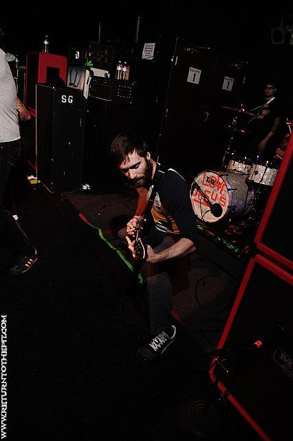 [sleeping giant on Dec 3, 2009 at the Palladium (Worcester, MA)]