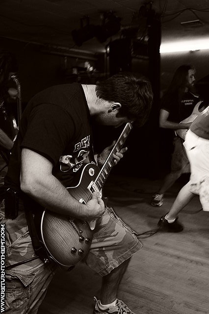 [smite the righteous on Jul 24, 2010 at Sammy's Patio (Revere, MA)]