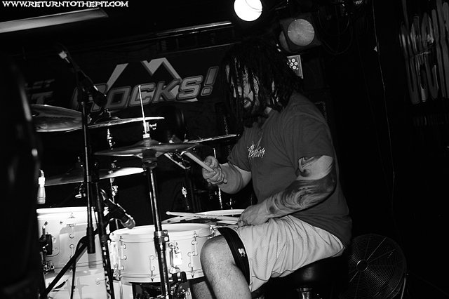 [straight line stitch on Mar 28, 2008 at Mark's Showplace (Bedford, NH)]