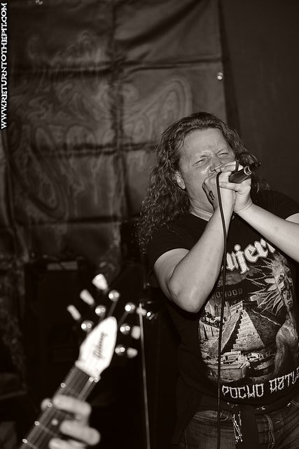 [sublime cadaveric decomposition on May 31, 2018 at O'Briens Pub (Allston, MA)]