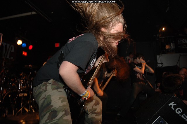 [suicide silence on Apr 28, 2006 at the Palladium - secondstage (Worcester, Ma)]