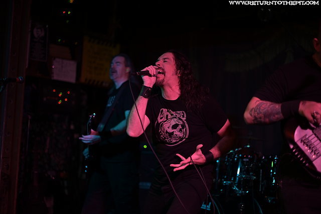 [swarm of eyes on Jan 18, 2019 at Ralph's (Worcester, MA)]
