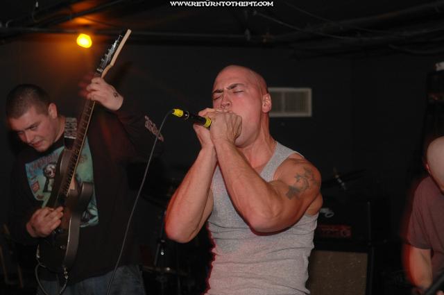 [systematic suicide on Jan 13, 2005 at the Bombshelter (Manchester, NH)]