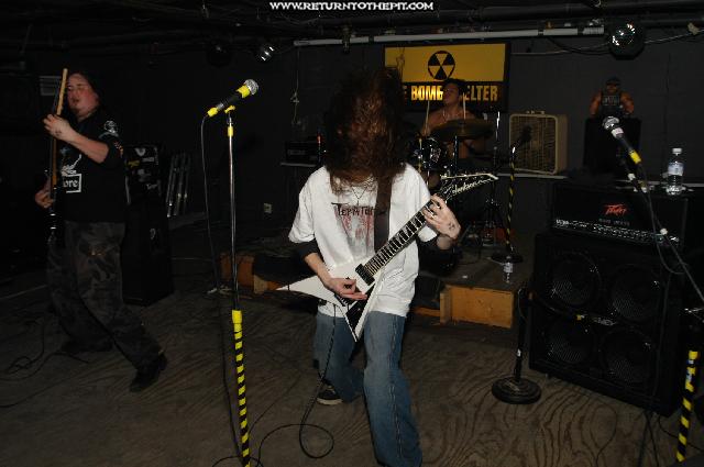 [teratism on Jan 25, 2004 at the Bombshelter (Manchester, NH)]