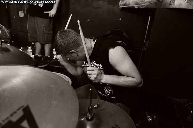 [the carrier on Aug 28, 2010 at Anchors Up (Haverhill, MA)]