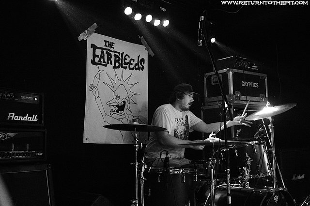 [the ear bleeds on Apr 24, 2015 at Dover Brickhouse (Dover, NH)]