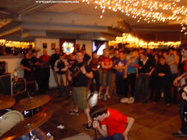 [the:enclitic on Apr 19, 2002 at Elk's Lodge (York, Me)]