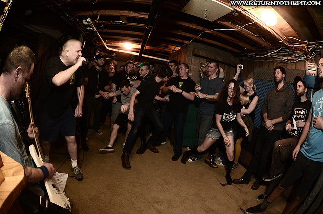 [the fus on Nov 6, 2015 at Tino's Basement (Dover, NH)]