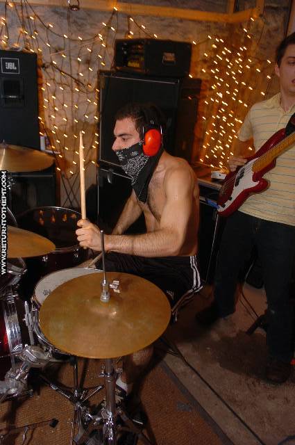 [the hound on Aug 27, 2005 at the Library (Allston, Ma)]