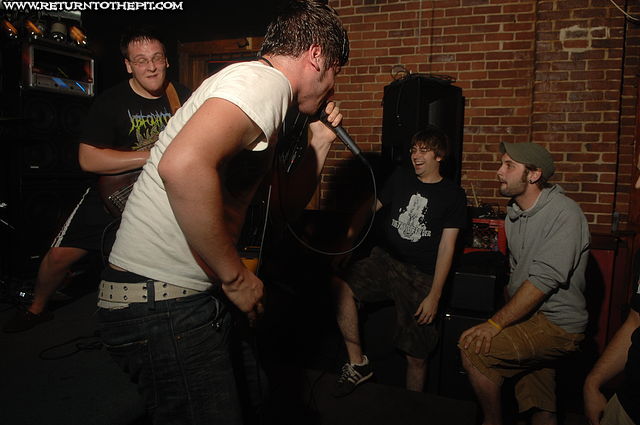 [the internet on Jul 8, 2007 at Dover Brick House (Dover, NH)]