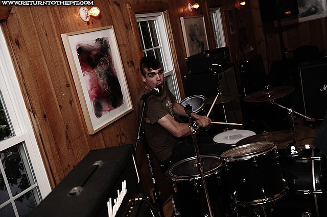 [the labor pains on Aug 6, 2011 at Heat Bar & Grill (Laconia, NH)]