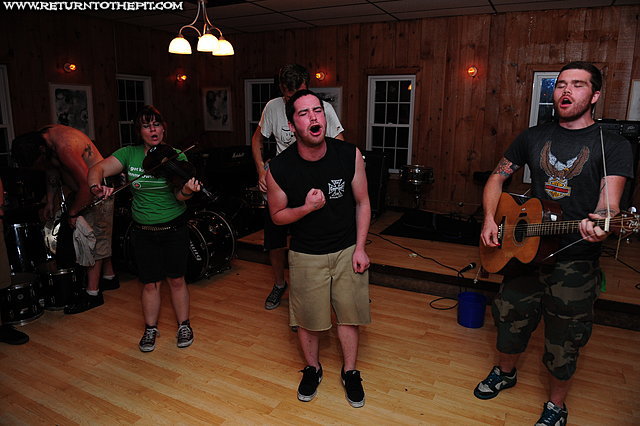 [the old edison on Aug 6, 2011 at Heat Bar & Grill (Laconia, NH)]