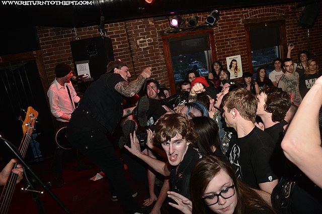 [the unseen on May 10, 2014 at Dover Brickhouse (Dover, NH)]
