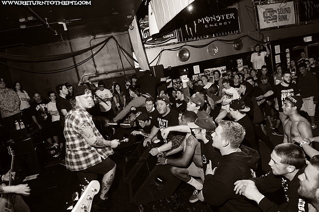 [trapped under ice on Apr 21, 2013 at the Palladium - Secondstage (Worcester, MA)]