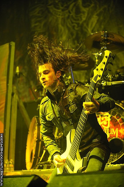 [trivium on Feb 6, 2009 at Tsongas Arena (Lowell, MA)]