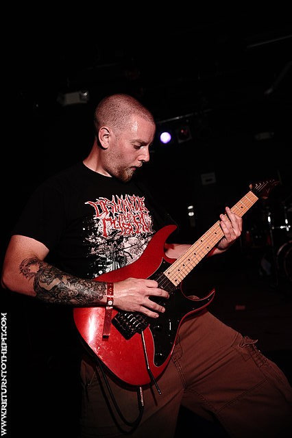 [under lying truth on Aug 15, 2009 at the Palladium - Secondstage (Worcester, MA)]