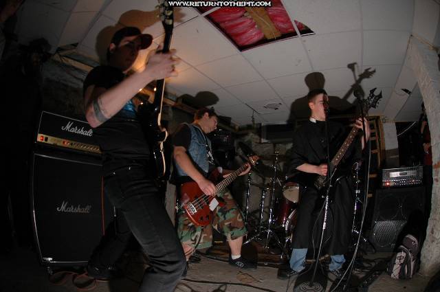 [unholy trinity on Apr 29, 2005 at the Library (Allston, Ma)]