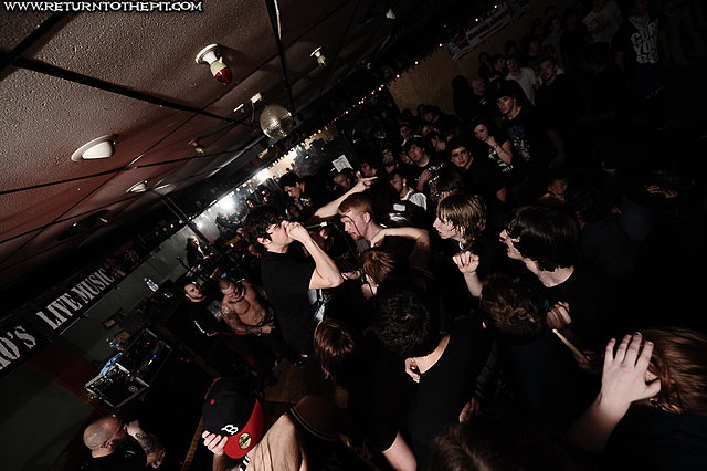 [winds of plague on Feb 6, 2010 at Rocko's (Manchester, NH)]