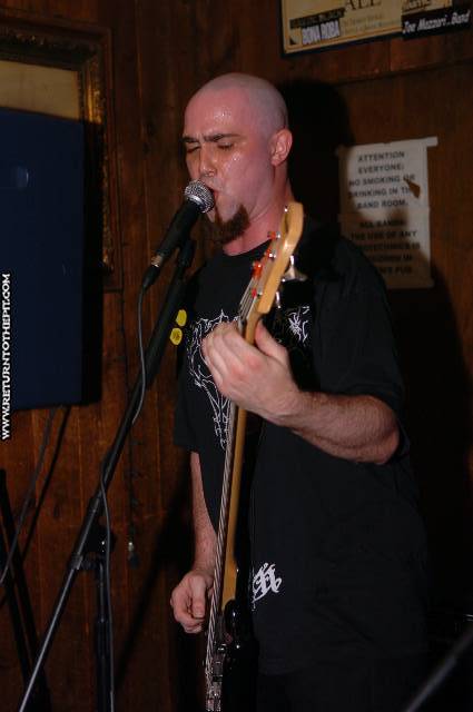 [witchtomb on May 7, 2005 at O'Briens Pub (Allston, Ma)]