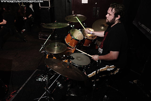 [withered on Apr 16, 2011 at the Palladium - Secondstage (Worcester, MA)]